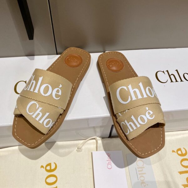 Chloe – Mules Woody