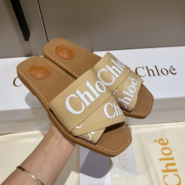 Chloe – Mules Woody