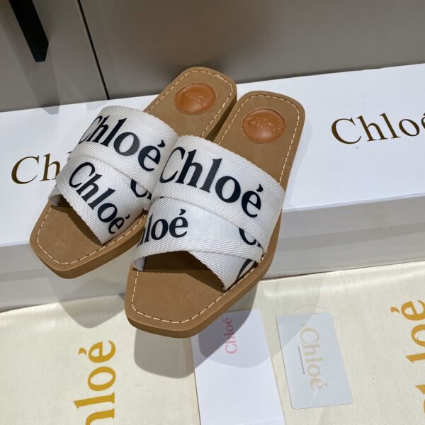 Chloe – Mules Woody