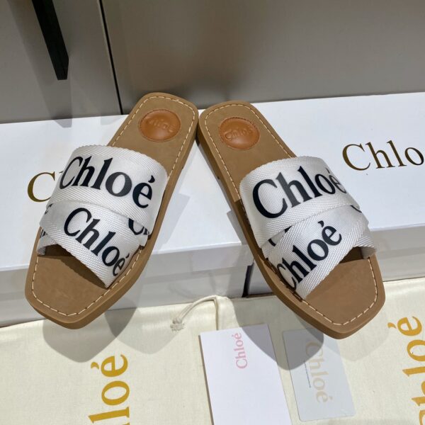 Chloe – Mules Woody
