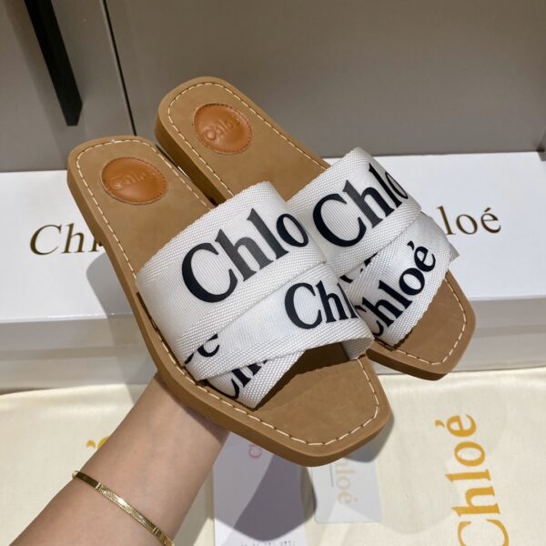Chloe – Mules Woody