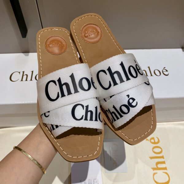 Chloe – Mules Woody