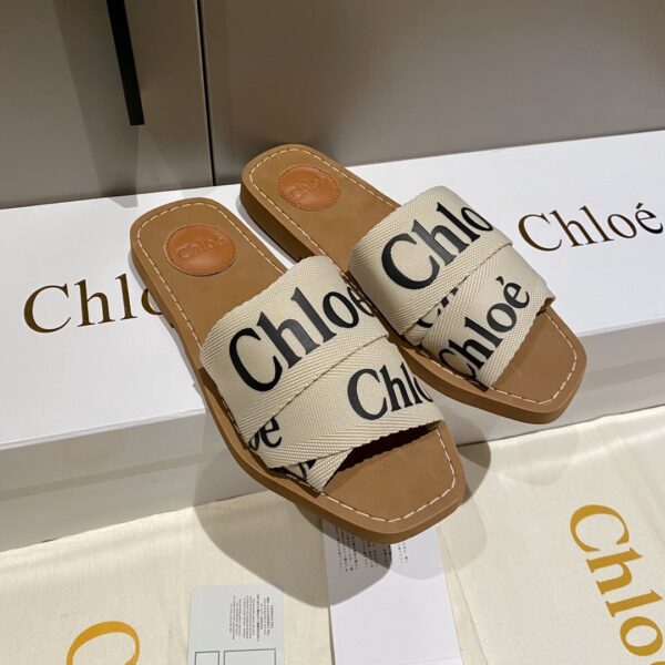 Chloe – Mules Woody