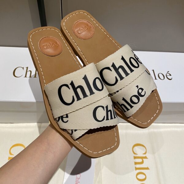 Chloe – Mules Woody