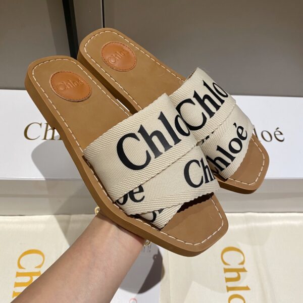 Chloe – Mules Woody