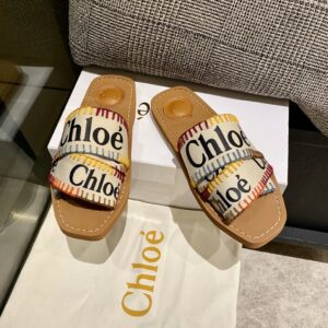 Chloe – Mules Woody