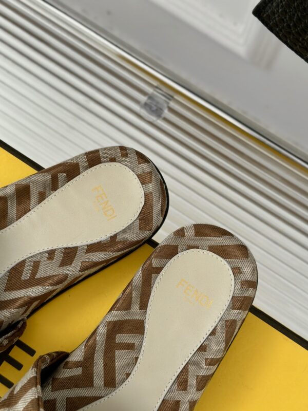 Fendi Feel