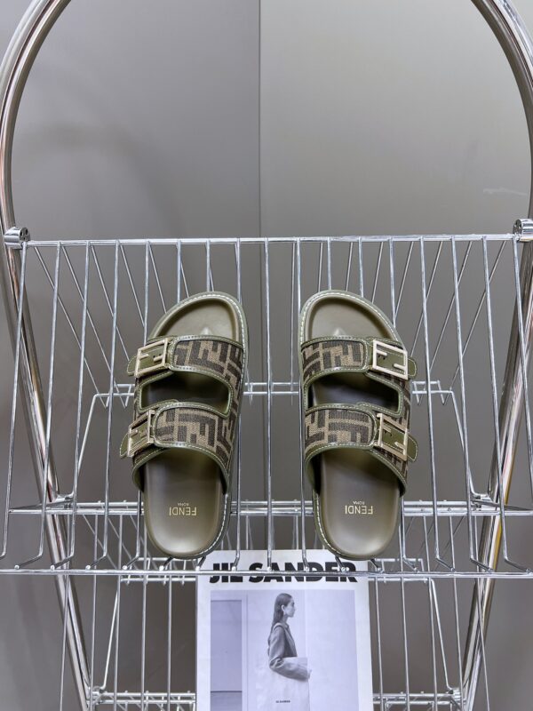 Fendi Feel