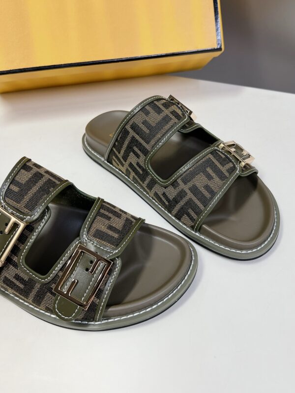 Fendi Feel