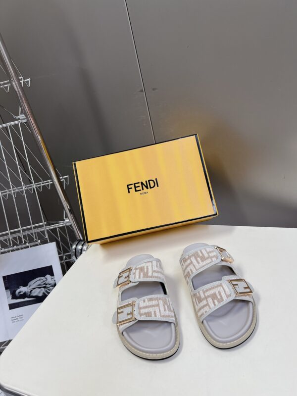 Fendi Feel