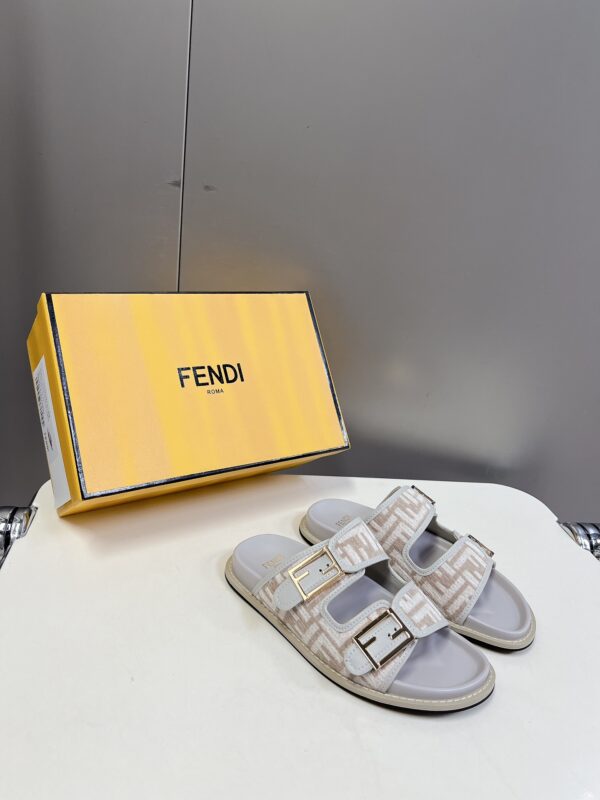 Fendi Feel