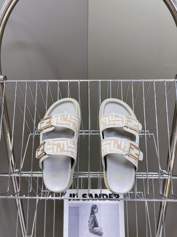 Fendi Feel