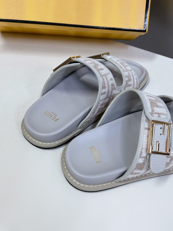 Fendi Feel