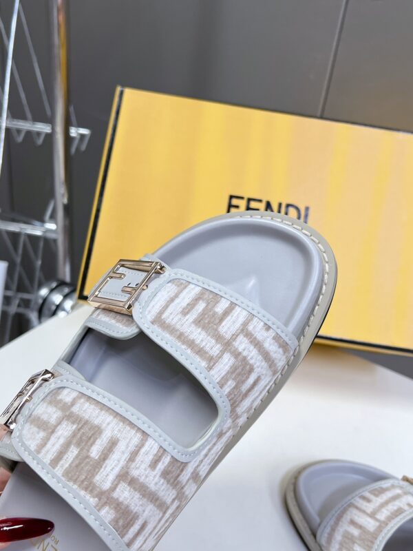 Fendi Feel