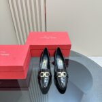 Ferragamo - Pump with Gancini Ornament