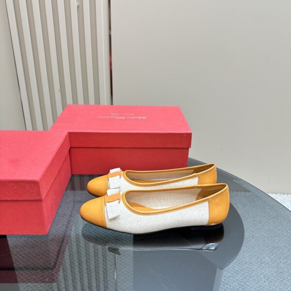 Ferragamo - Varina Ballet Flat