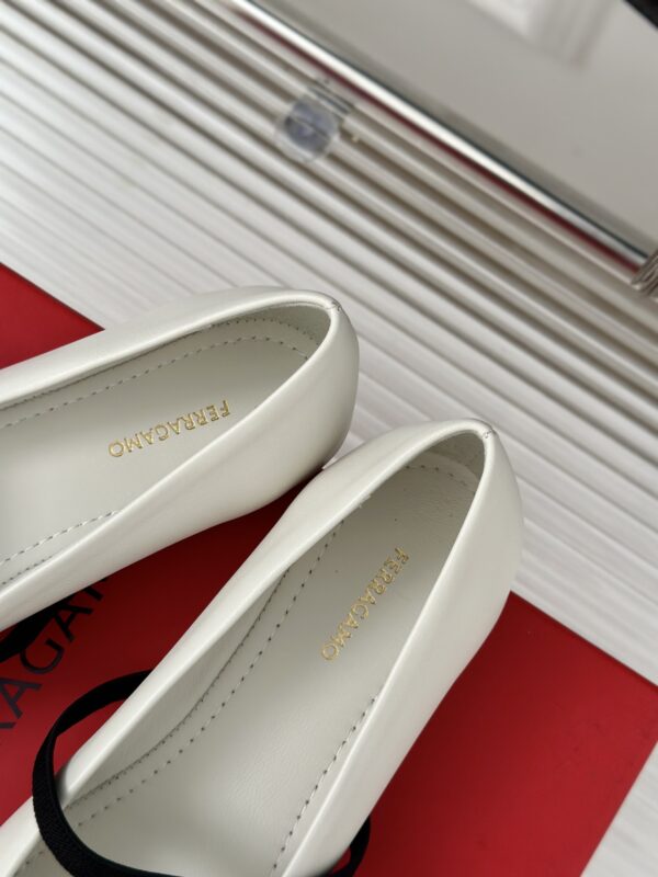 Ferragamo - New Vara Plate Ballet Flat