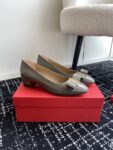 Ferragamo - Vara Pump