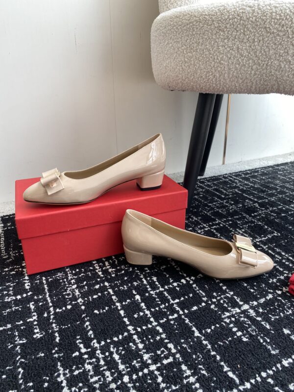 Ferragamo - Vara Pump