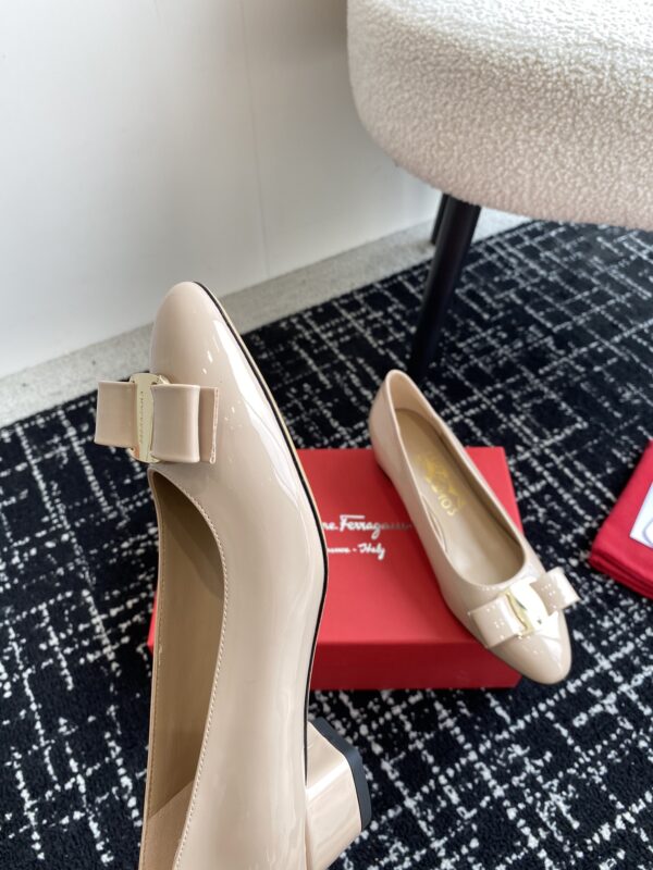 Ferragamo - Vara Pump