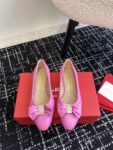 Ferragamo - Ballerina with Padded Vara Bow