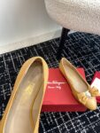 Ferragamo - Ballerina with Padded Vara Bow