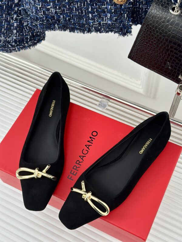 Ferragamo - Ballet Flat with Asymmetric Bow