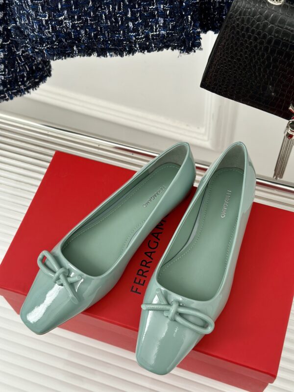 Ferragamo - Ballet Flat with Asymmetric Bow
