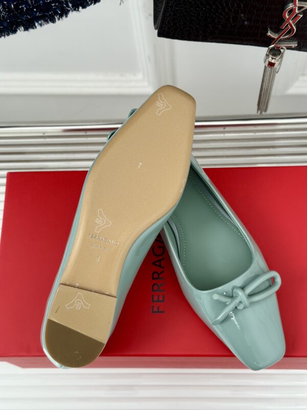Ferragamo - Ballet Flat with Asymmetric Bow