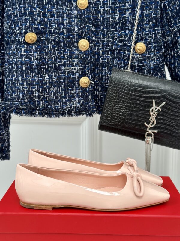 Ferragamo - Ballet Flat with Asymmetric Bow