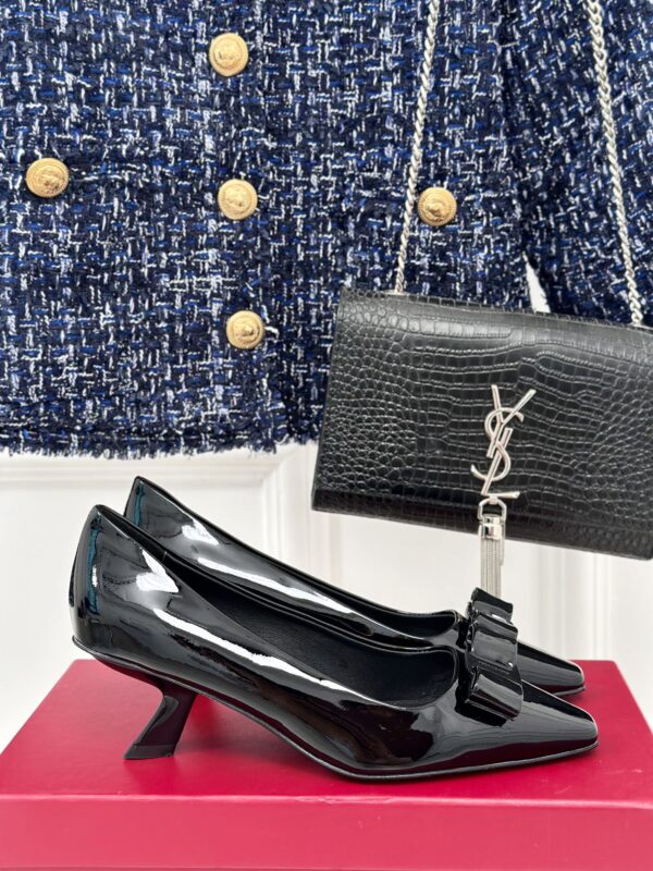 Ferragamo - Vara Pump