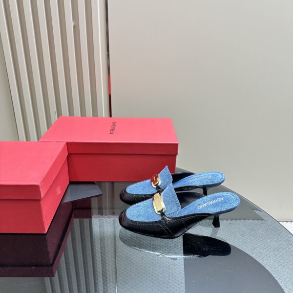 Ferragamo - New Vara Buckle Mule