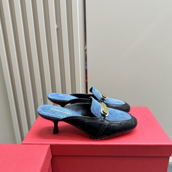 Ferragamo - New Vara Buckle Mule