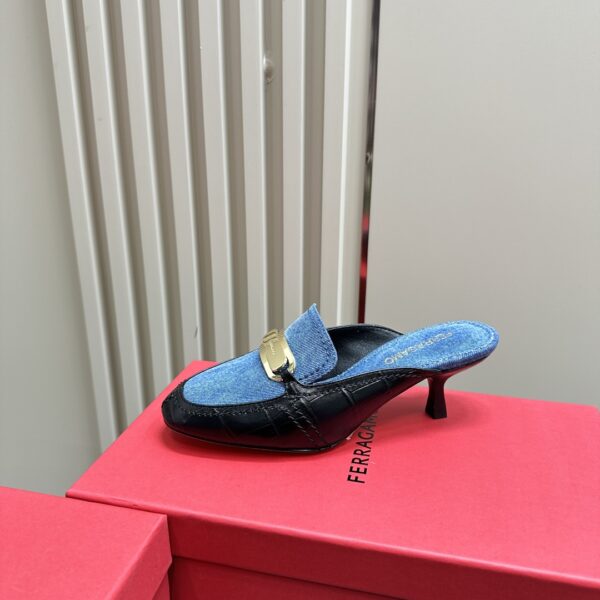 Ferragamo - New Vara Buckle Mule