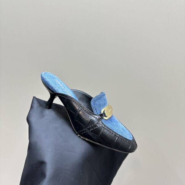 Ferragamo - New Vara Buckle Mule