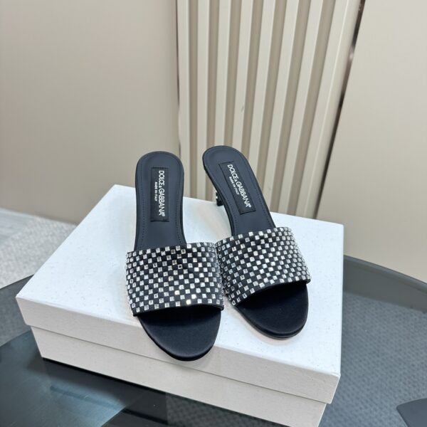 Dolce&Gabbana - SATIN MULES WITH EMBROIDERY