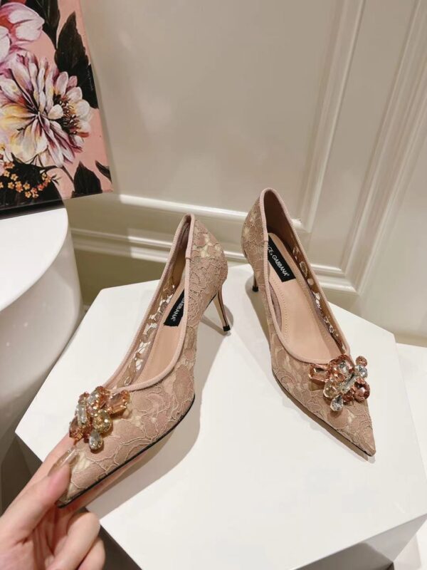 Dolce&Gabbana - LACE RAINBOW PUMPS WITH BROOCH DETAILING