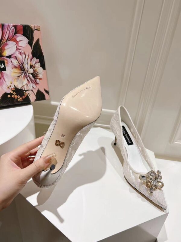 Dolce&Gabbana - LACE RAINBOW PUMPS WITH BROOCH DETAILING