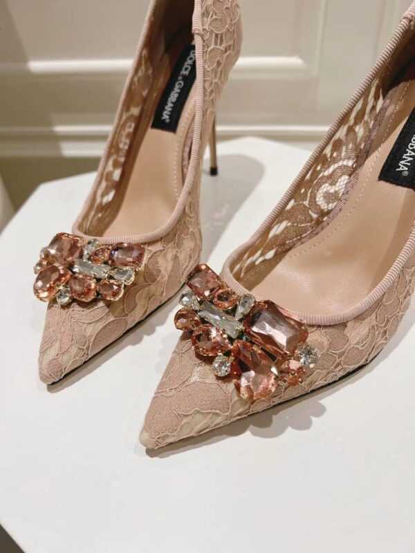 Dolce&Gabbana - LACE RAINBOW PUMPS WITH BROOCH DETAILING