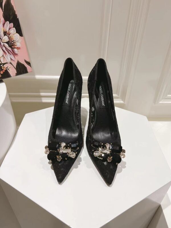 Dolce&Gabbana - LACE RAINBOW PUMPS WITH BROOCH DETAILING