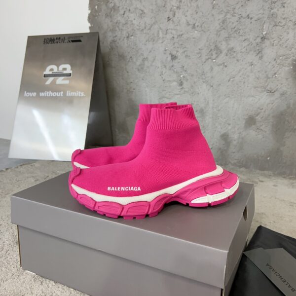 Balenciaga - WOMEN'S SPEED RECYCLED KNIT SNEAKER