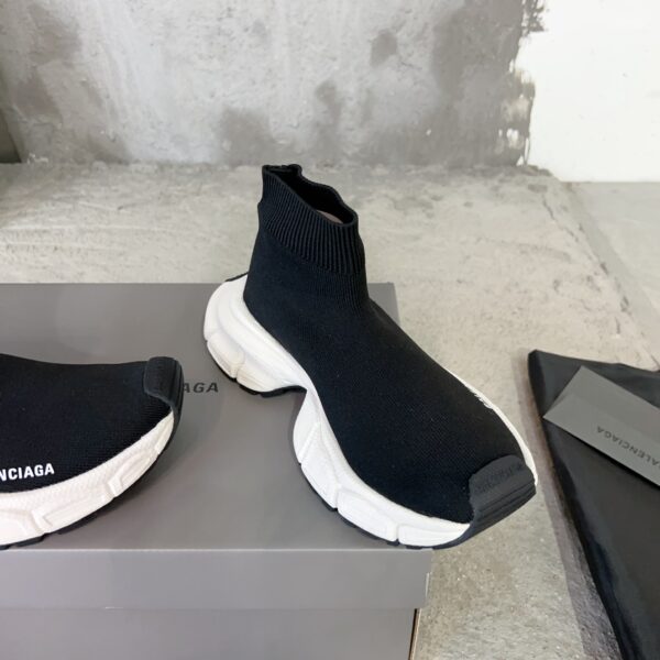 Balenciaga - WOMEN'S SPEED RECYCLED KNIT SNEAKER
