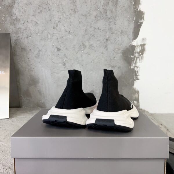 Balenciaga - WOMEN'S SPEED RECYCLED KNIT SNEAKER
