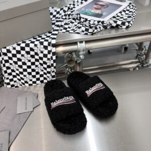 Balenciaga - WOMEN'S FURRY SLIDE SANDAL