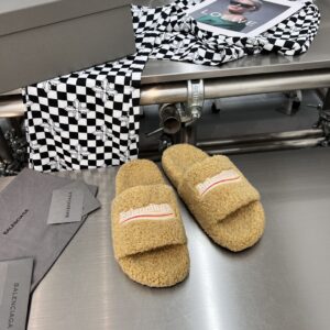 Balenciaga - WOMEN'S FURRY SLIDE SANDAL