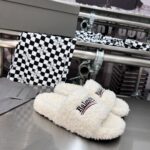 Balenciaga - WOMEN'S FURRY SLIDE SANDAL