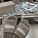 Balenciaga - WOMEN'S FURRY SLIDE SANDAL