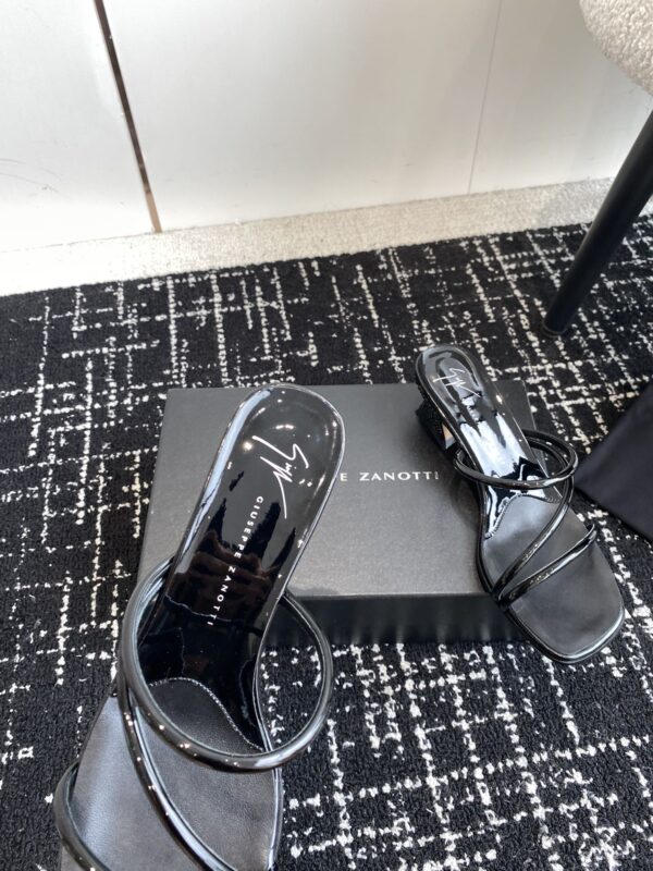 Giuseppe Zanotti - Sandal