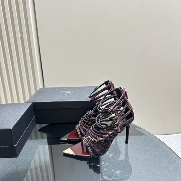 Giuseppe Zanotti - Intriigo Punk