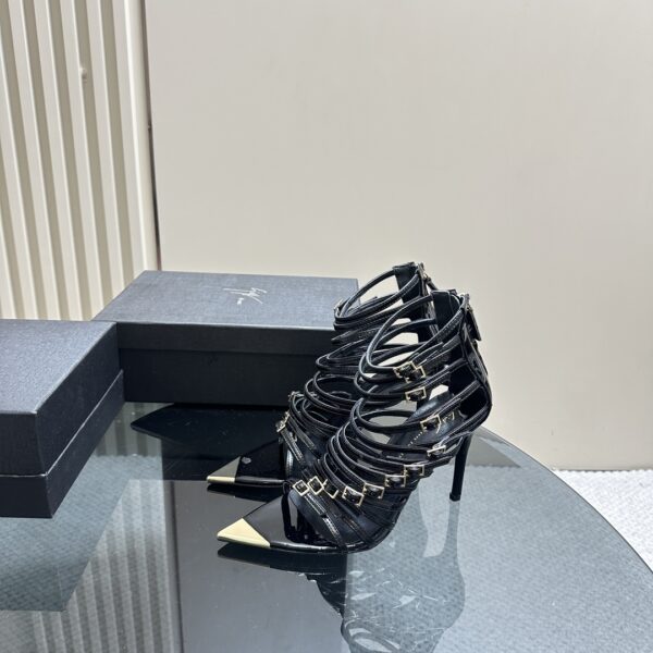 Giuseppe Zanotti - Intriigo Punk